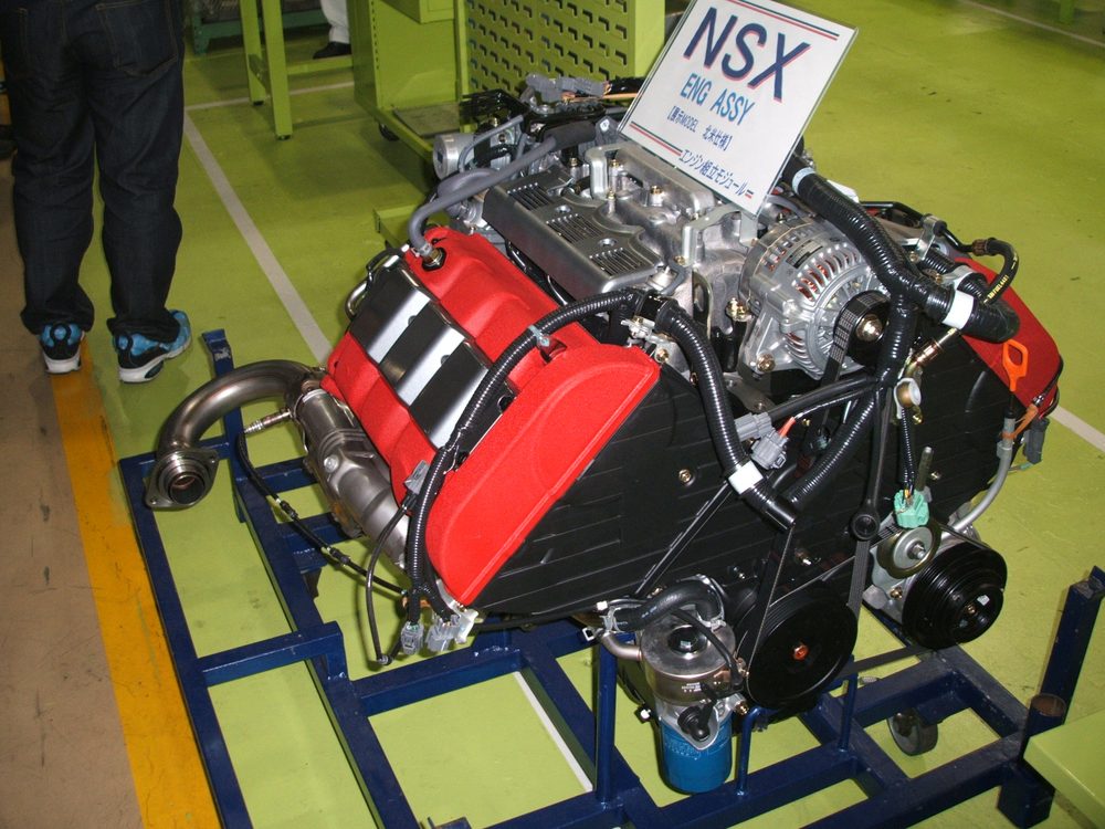 NSX のエンジン(C30A・展示用)